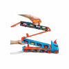 Ігровий набір Hot Wheels Вантажівка-транспортер "Суперперегони" (GVG37) - Image 4