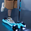 Самокат Micro серії Maxi Deluxe Glow LED" Синій кришталь" (MMD366) - Image 11