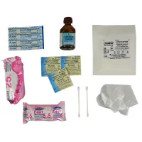 Автомобільна аптечка Poputchik згідно ТУ футляр пластиковий червоний 165х135х65 (02-001-П) - 2