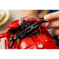 Конструктор LEGO Technic Мотоцикл Ducati Panigale V4 S (42202) - 11