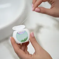 Зубна нитка Fesco Ultra Oral Care Floss Mint 40 м (4820204702427) - 2