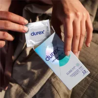 Презервативи Durex Іnvisible латексні з силіконовою змазкою ультратонкі 12 шт. (5052197049619) - 6