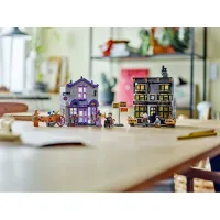 Конструктор LEGO Harry Potter Крамниці Олівандера й мантій від Мадам Малкін (76439) - 12