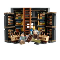 Конструктор LEGO Harry Potter Крамниці Олівандера й мантій від Мадам Малкін (76439) - 4