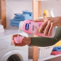 Кондиціонер для білизни Chicco Sensitive Delicate Flowers пом'якшувач тканин 750 мл (8058664122462) - 3