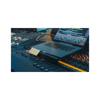 Накопичувач SSD USB 3.2 2TB T7 Shield Samsung (MU-PE2T0R/WW) - Зображення 6