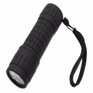 Ручной фонарь чёрный матовый уголь-1, 3хAAA ,9 LED