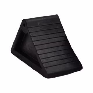 Упор под колесо Poputchik легковий 160 х 75 х 90 (16-006)