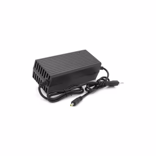 Сетевое зарядное устройство для АКБ Jinyi JN-7230