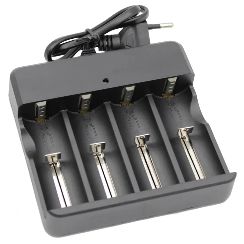 Зарядний пристрій для акумуляторів 4x18650 та ін. / від мережі / 3027